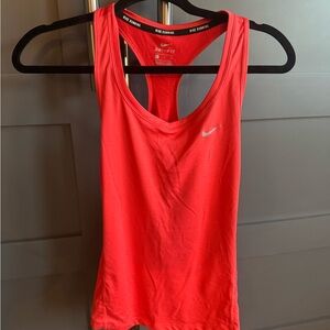 Nike Women's Vibrant Tank Top